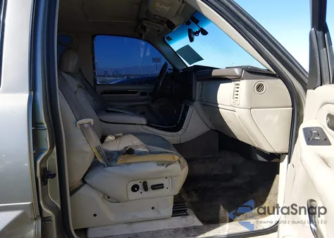2002 Cadillac Escalade Standard z USA, uszkodzony, nr VIN 1GYEK63N32R102976